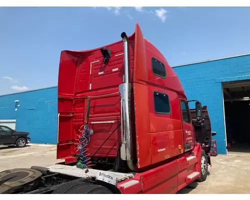 Volvo VNL Cab Assembly