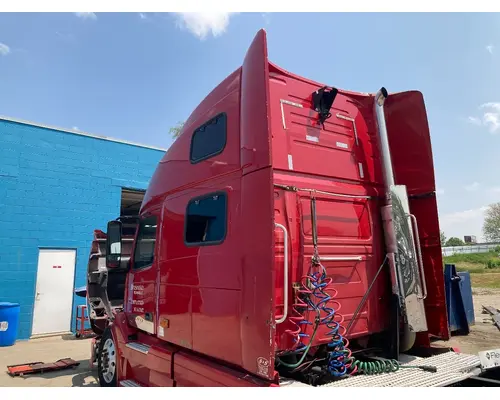 Volvo VNL Cab Assembly