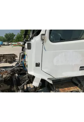 Volvo VNL Cab Assembly