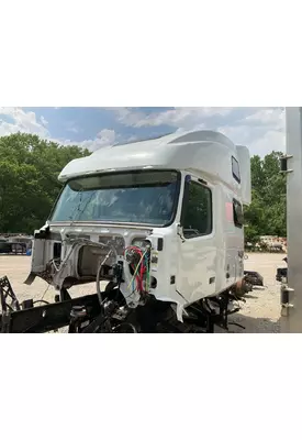 Volvo VNL Cab Assembly