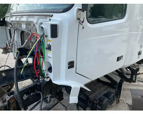 Volvo VNL Cab Assembly