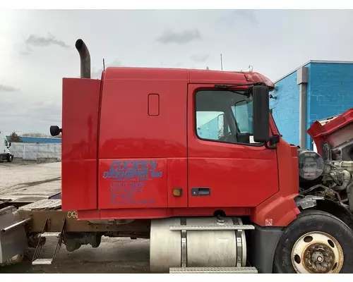 Volvo VNL Cab Assembly