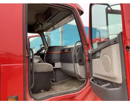 Volvo VNL Cab Assembly
