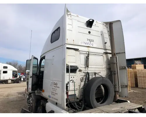 Volvo VNL Cab Assembly