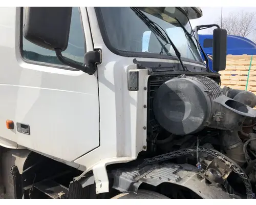 Volvo VNL Cab Assembly