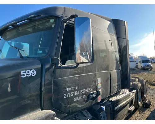 Volvo VNL Cab Assembly