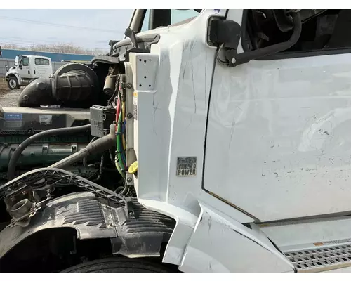 Volvo VNL Cab Assembly