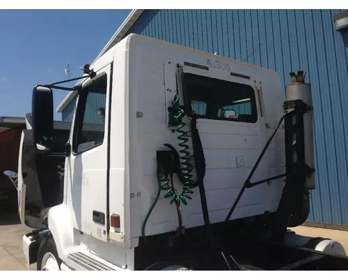 Volvo VNL Cab Assembly