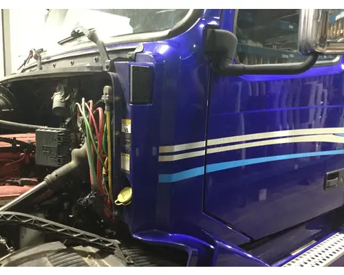 Volvo VNL Cab Assembly