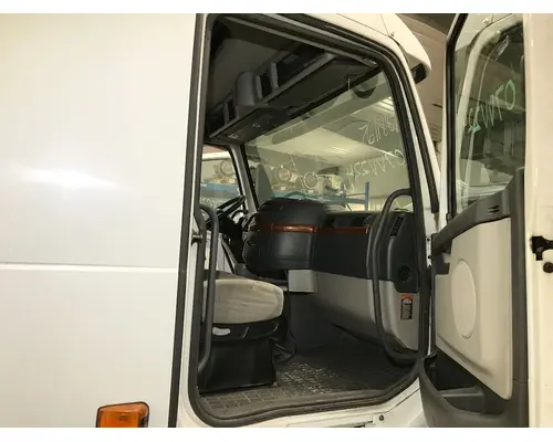 Volvo VNL Cab Assembly