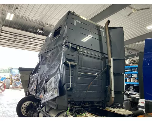 Volvo VNL Cab Assembly