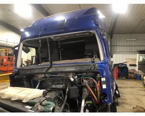 Volvo VNL Cab Assembly