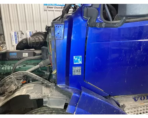Volvo VNL Cab Assembly