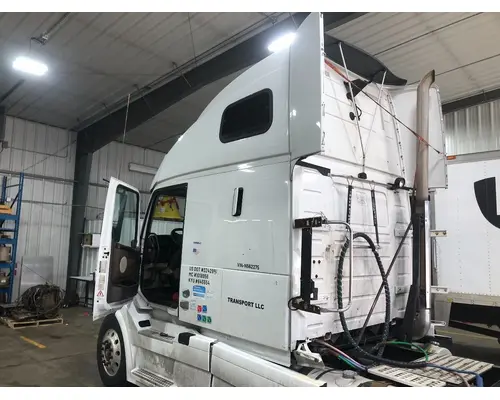 Volvo VNL Cab Assembly