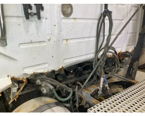 Volvo VNL Cab Assembly