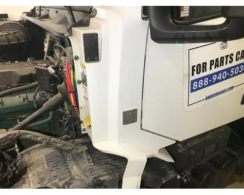 Volvo VNL Cab Assembly