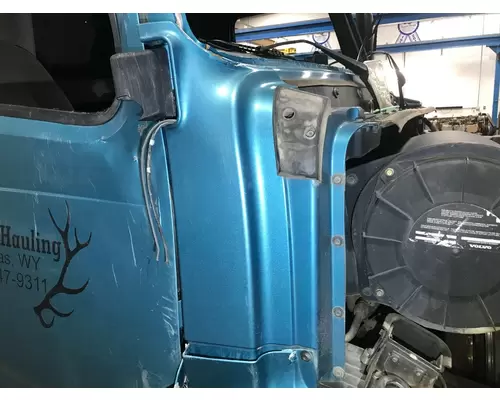 Volvo VNL Cab Assembly