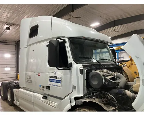 Volvo VNL Cab Assembly