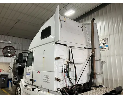 Volvo VNL Cab Assembly