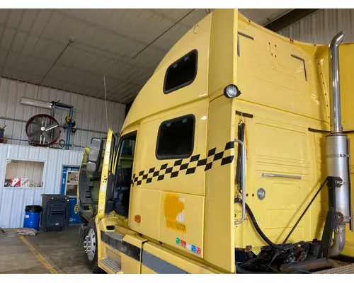 Volvo VNL Cab Assembly