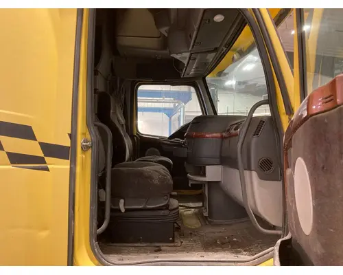 Volvo VNL Cab Assembly