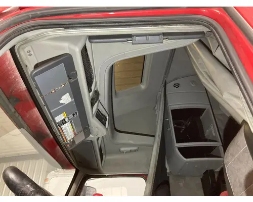 Volvo VNL Cab Assembly