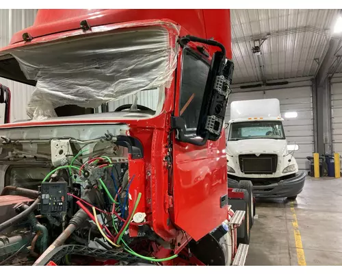 Volvo VNL Cab Assembly