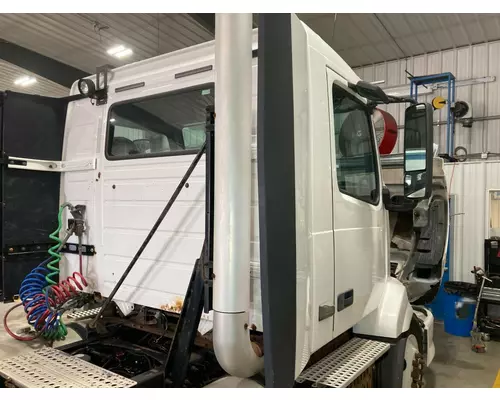 Volvo VNL Cab Assembly