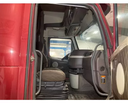 Volvo VNL Cab Assembly