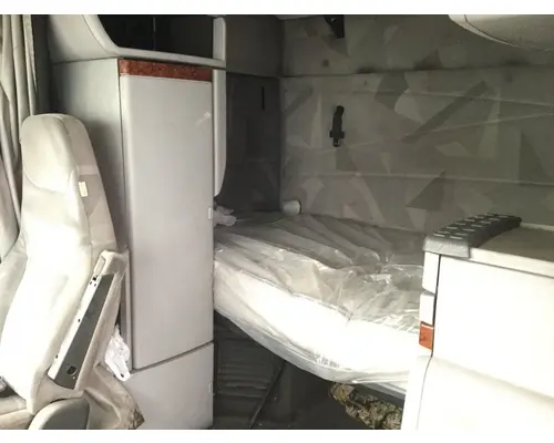 Volvo VNL Cab Assembly