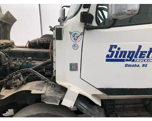 Volvo VNL Cab Assembly