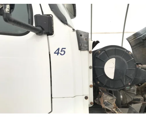 Volvo VNL Cab Assembly