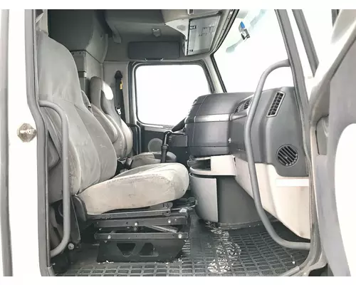 Volvo VNL Cab Assembly