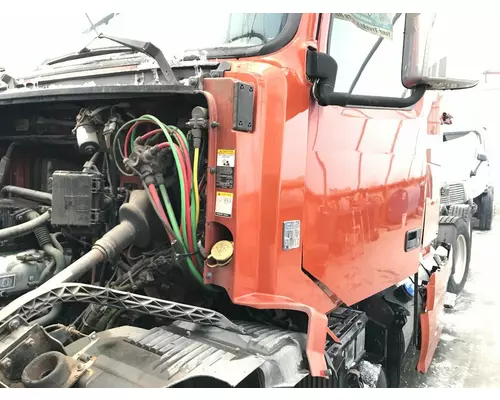 Volvo VNL Cab Assembly