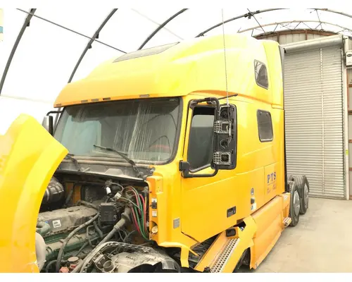 Volvo VNL Cab Assembly