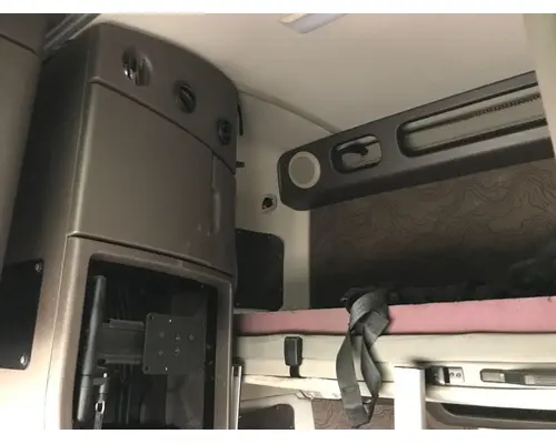 Volvo VNL Cab Assembly