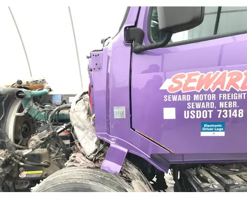 Volvo VNL Cab Assembly