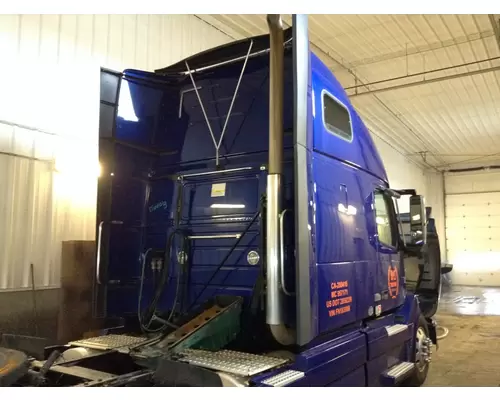 Volvo VNL Cab Assembly