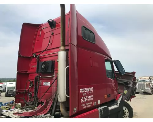 Volvo VNL Cab Assembly