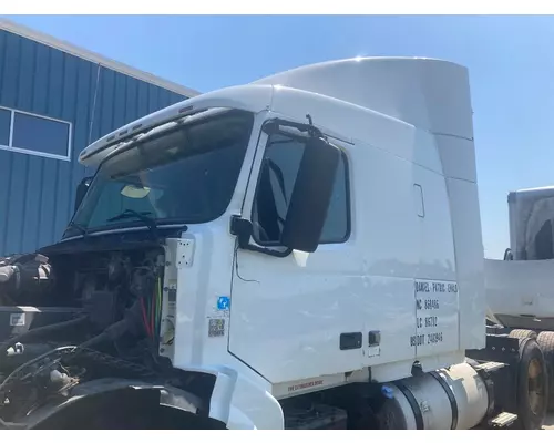 Volvo VNL Cab Assembly