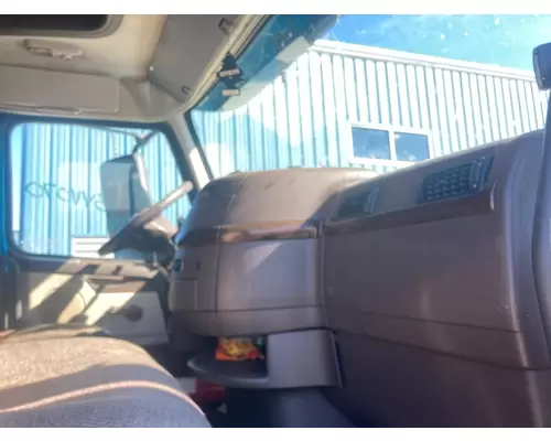 Volvo VNL Cab Assembly