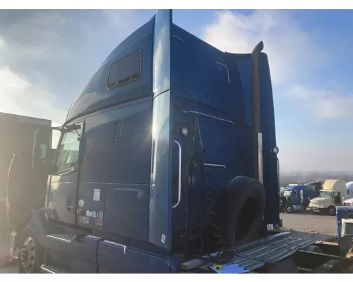 Volvo VNL Cab Assembly