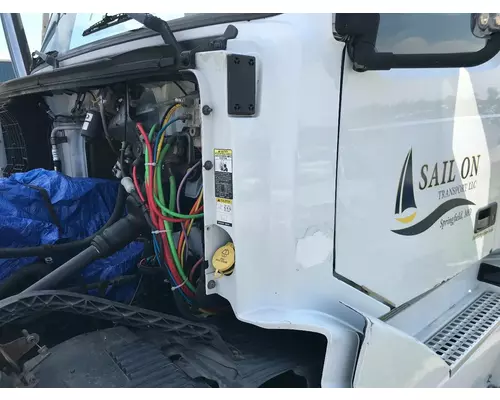 Volvo VNL Cab Assembly