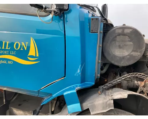 Volvo VNL Cab Assembly