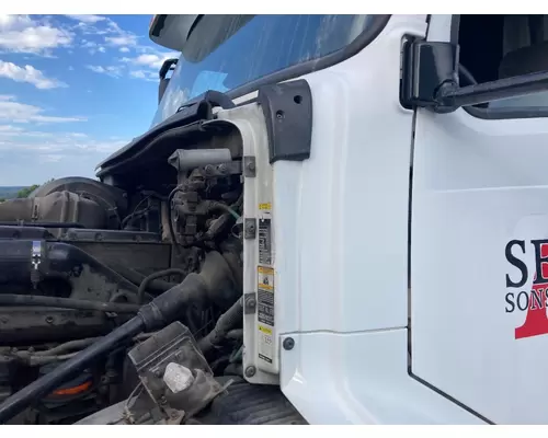 Volvo VNL Cab Assembly