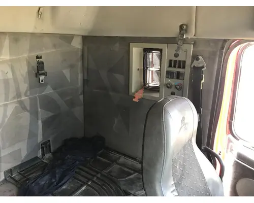 Volvo VNL Cab Assembly