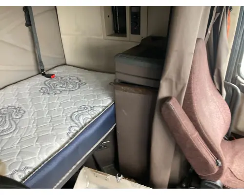 Volvo VNL Cab Assembly