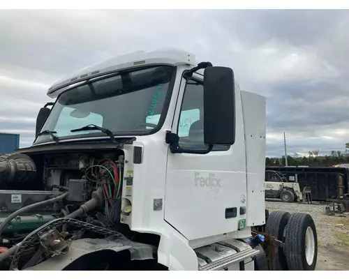 Volvo VNL Cab Assembly