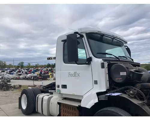 Volvo VNL Cab Assembly