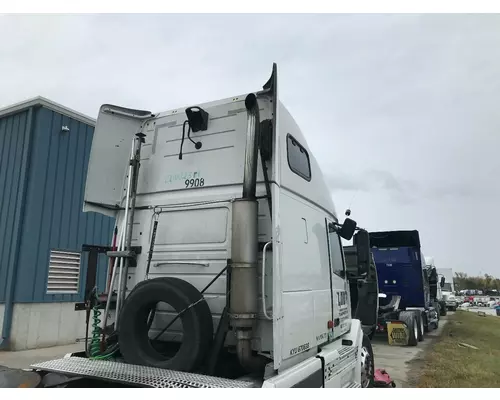 Volvo VNL Cab Assembly